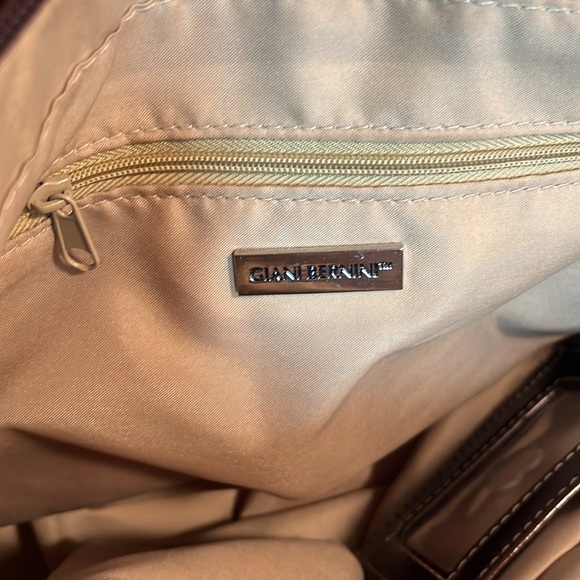 Giani Bernini Chocolate Brown Crossbody - Picture 6 of 8